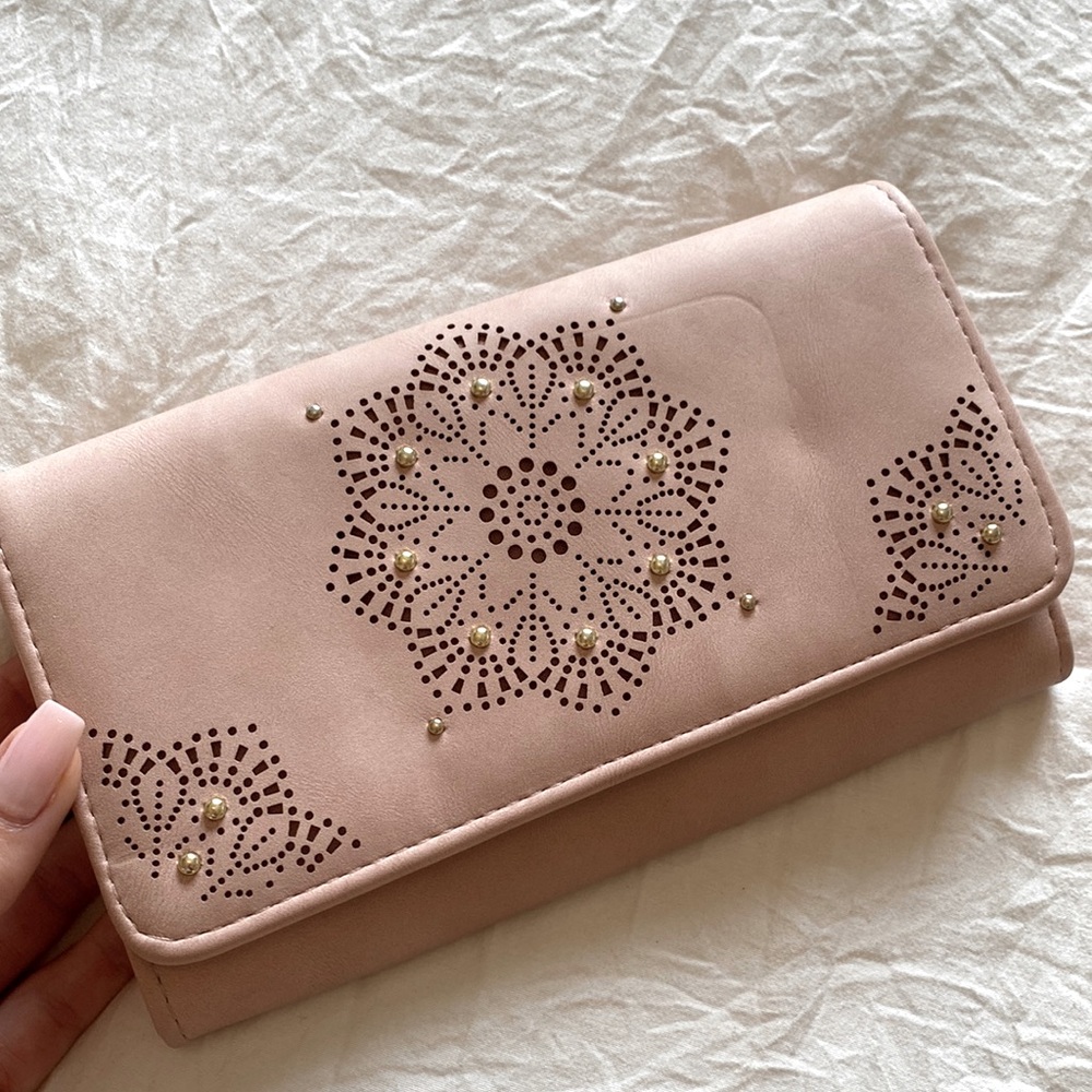 Cute Jessica Simpson Wallet